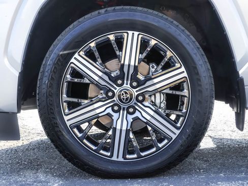 Used 2023 Toyota Sequoia Capstone image 15