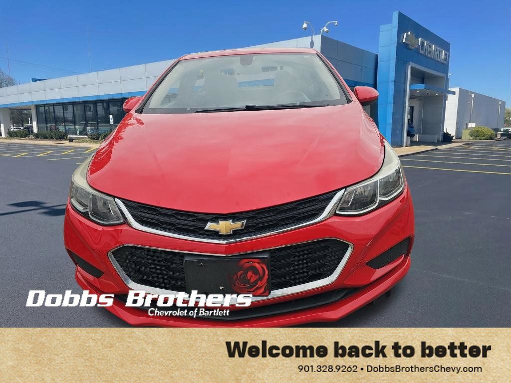 Used 2018 Chevrolet Cruze LS FWD image 3