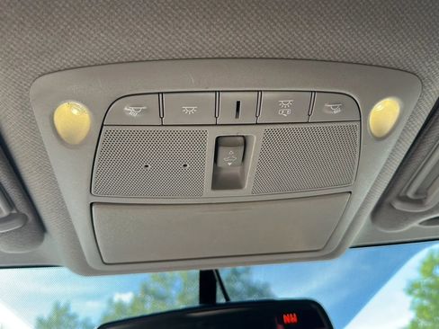Used 2013 Nissan Sentra SR w/ Premium Pkg FWD image 41