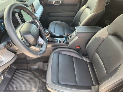 New 2026 Ford Bronco Outer Banks AWD/4WD image 9