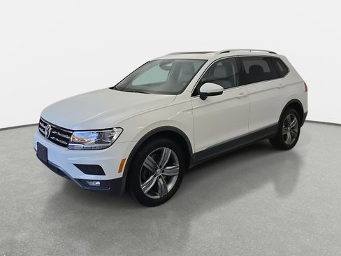 Used 2020 Volkswagen Tiguan SEL w/ 3rd Row Seat Package image 7