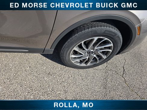 Used 2021 Lincoln Corsair AWD image 12