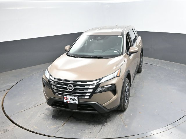 Used 2025 Nissan Rogue SV AWD/4WD image 37