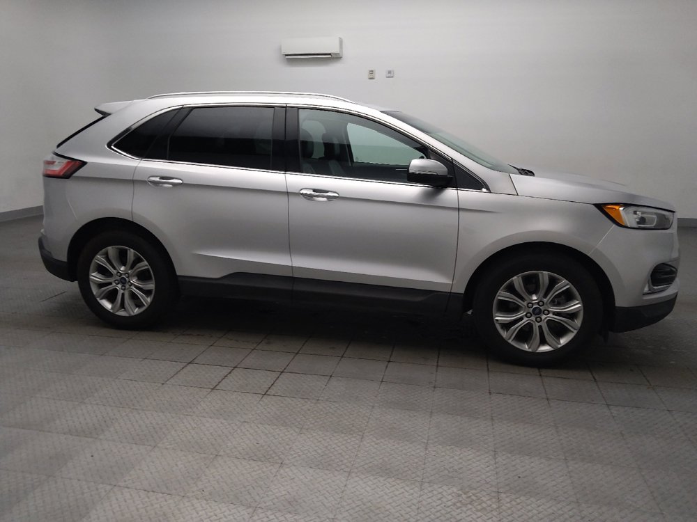 Used 2019 Ford Edge Titanium FWD image 11