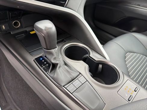 Certified 2024 Toyota Camry SE image 27
