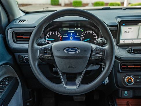 Used 2022 Ford Maverick XLT w/ Equipment Group 300A Standard image 14