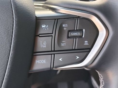 Used 2024 Lexus LX 600 4WD w/ Luxury Package image 20