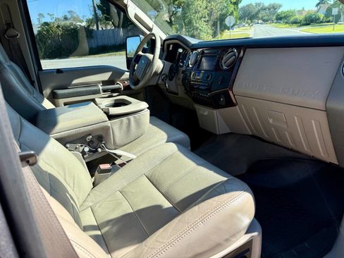 Used 2008 Ford F250 Lariat image 24