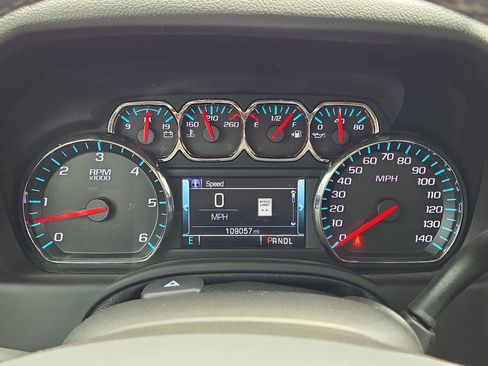 Used 2017 GMC Yukon SLT w/ Open Road Package AWD/4WD image 20