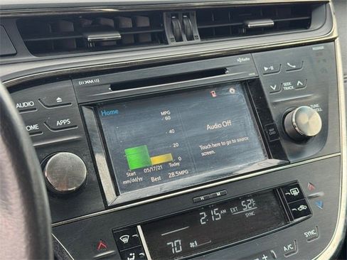 Used 2016 Toyota Avalon XLE Premium image 24