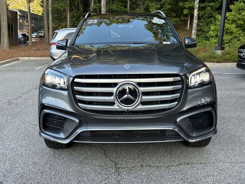 Certified 2025 Mercedes-Benz GLS 450 4MATIC image 3