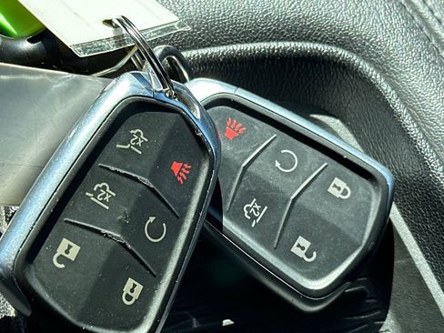 Used 2020 Cadillac Escalade ESV Premium Luxury image 33