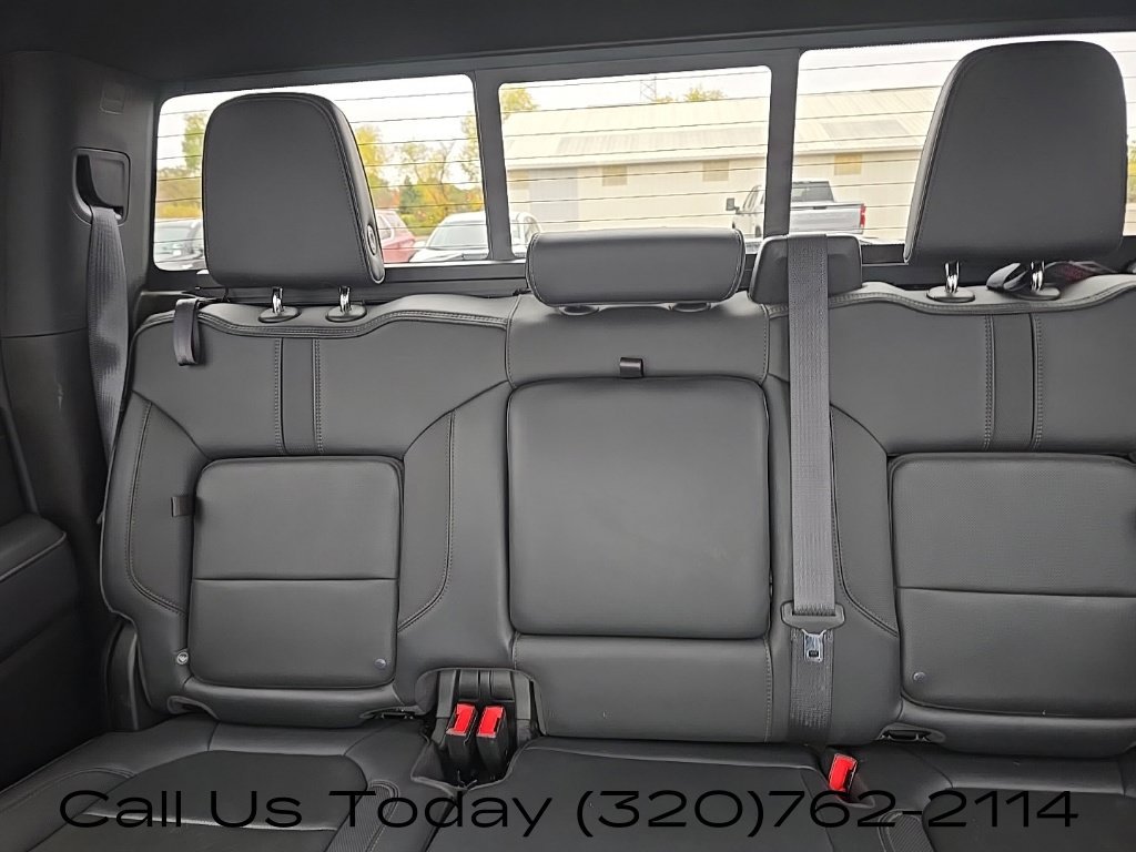 Used 2022 Chevrolet Silverado 3500 High Country w/ Safety Package II AWD/4WD image 26