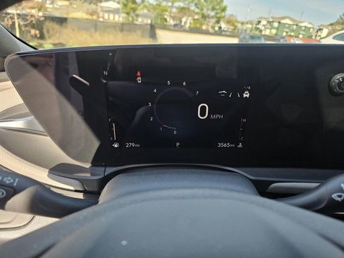 Used 2025 Buick Envista Avenir image 14