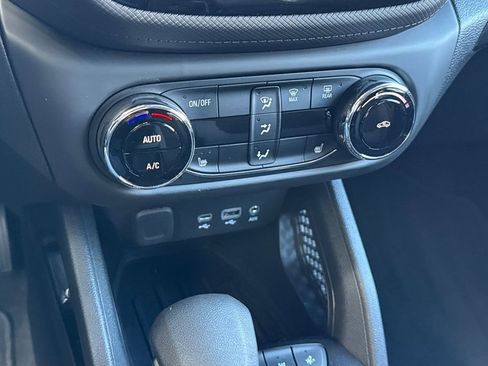 Certified 2021 Chevrolet TrailBlazer LT w/ Convenience Package image 22