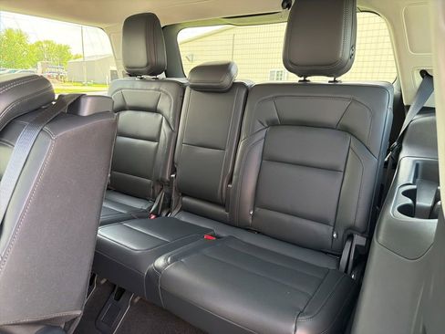Used 2025 Lincoln Navigator Reserve AWD/4WD image 15