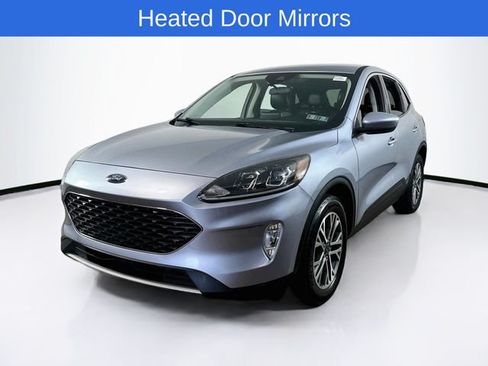 Certified 2022 Ford Escape SEL w/ Technology Package AWD/4WD image 3