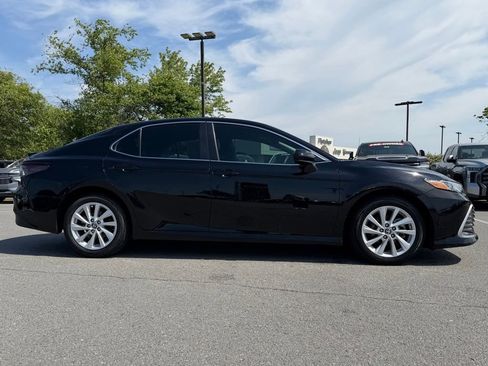 Used 2023 Toyota Camry LE FWD image 7