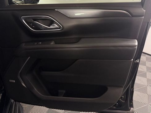 Used 2023 Chevrolet Tahoe RST w/ Luxury Package AWD/4WD image 32