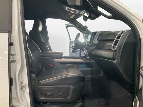 Used 2022 RAM 3500 Laramie image 15