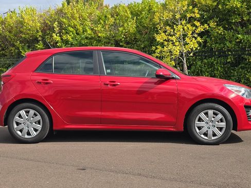 Used 2021 Kia Rio S FWD image 3