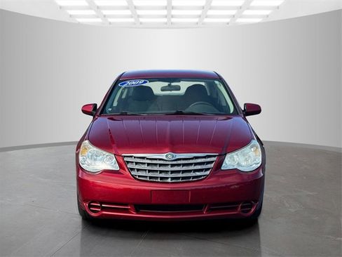 Used 2009 Chrysler Sebring Touring image 2
