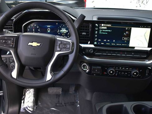 New 2026 Chevrolet Silverado 1500 LT image 12