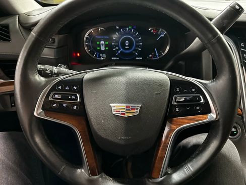 Used 2016 Cadillac Escalade Luxury image 34