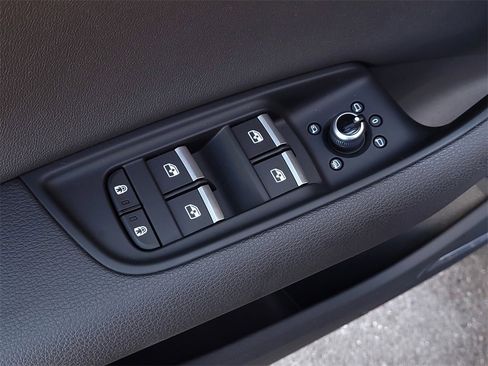 Used 2022 Audi Q7 3.0T Premium Plus w/ Premium Plus Package image 12