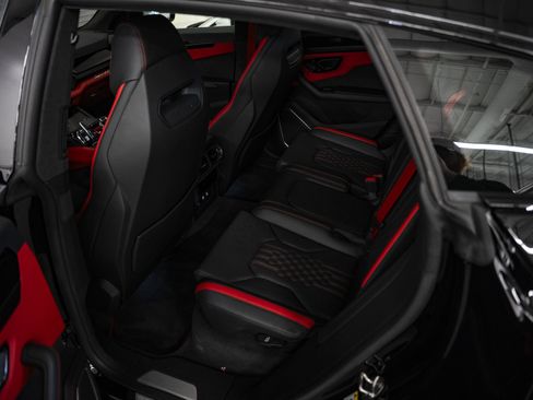 Used 2025 Lamborghini Urus SE AWD/4WD image 29