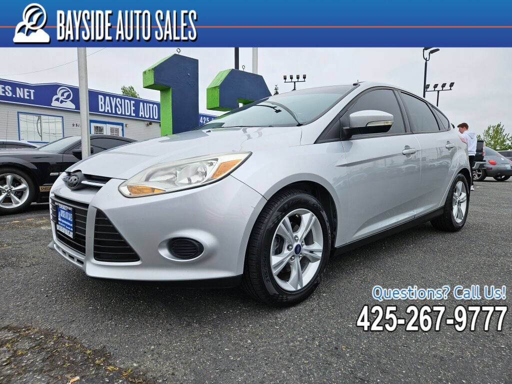 Used 2013 Ford Focus SE FWD image 1