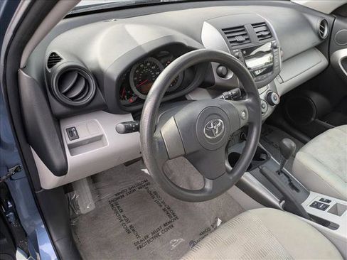 Used 2009 Toyota RAV4 2WD image 10