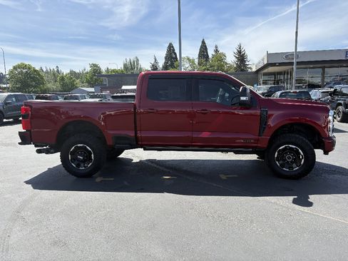 Certified 2025 Ford F350 Platinum w/ Tremor Off-Road Package AWD/4WD image 5