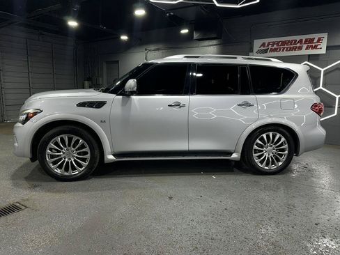Used 2017 INFINITI QX80 2WD w/ Driver Assistance Package image 4