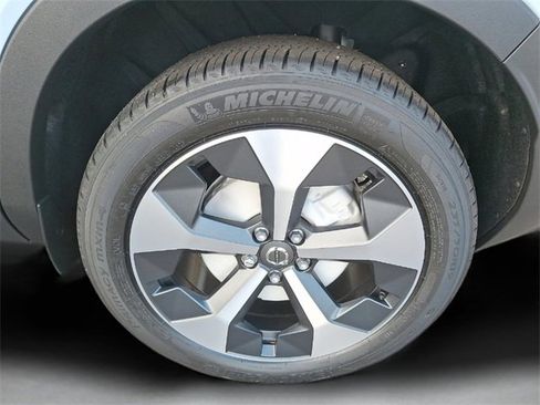 New 2026 Volvo XC40 B5 Plus w/ Protection Package Premier image 4