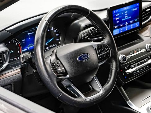 Used 2020 Ford Explorer Limited image 13