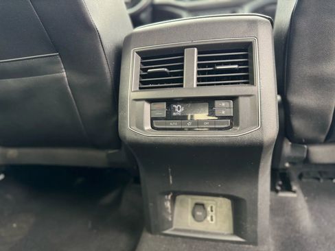 Used 2019 Volkswagen Atlas SE w/ Towing Package FWD image 19