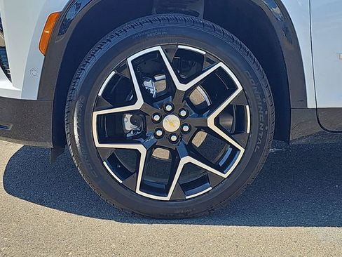 Used 2026 Chevrolet Traverse High Country w/ LPO, Floor Liner Package AWD/4WD image 19
