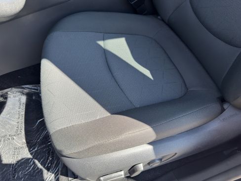 Used 2025 Toyota RAV4 XLE image 13