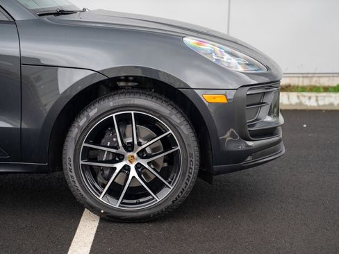 New 2026 Porsche Macan image 9