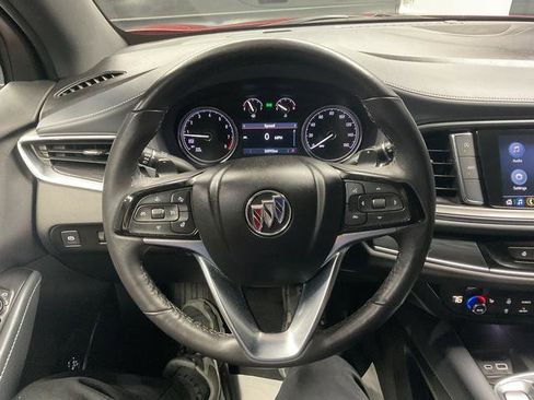 Used 2023 Buick Enclave Essence image 32