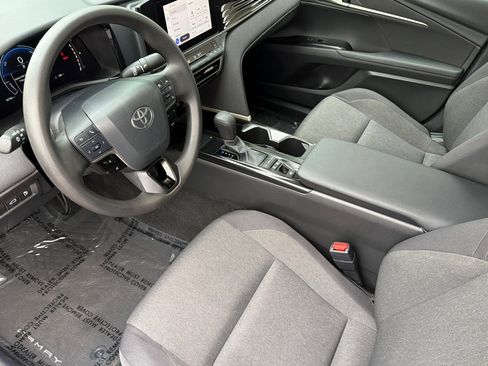 Certified 2025 Toyota Camry LE image 10