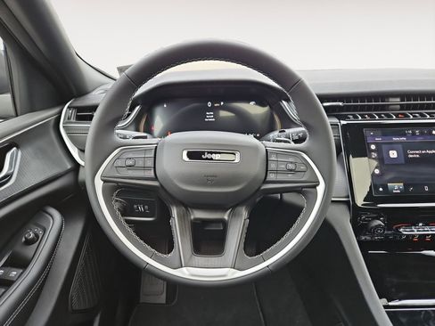 New 2025 Jeep Grand Cherokee L Laredo AWD/4WD image 12