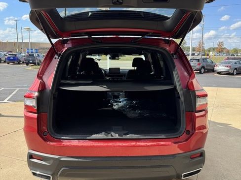 New 2025 Honda Pilot Sport image 13