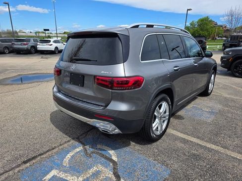 Used 2022 Mercedes-Benz GLB 250 4MATIC image 4