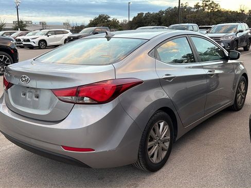 Used 2014 Hyundai Elantra SE w/ Option Group 02 image 7