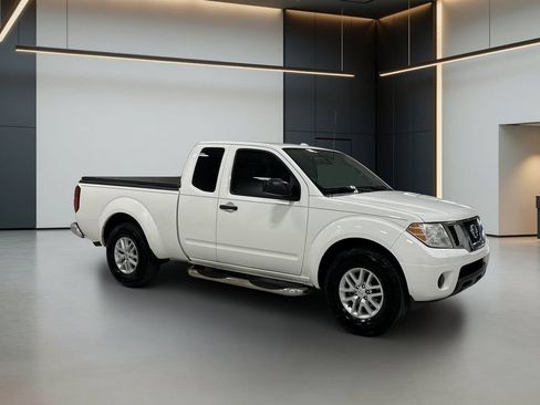Used 2017 Nissan Frontier SV RWD image 8