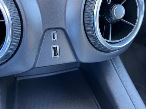 Used 2022 Chevrolet Blazer LT image 34