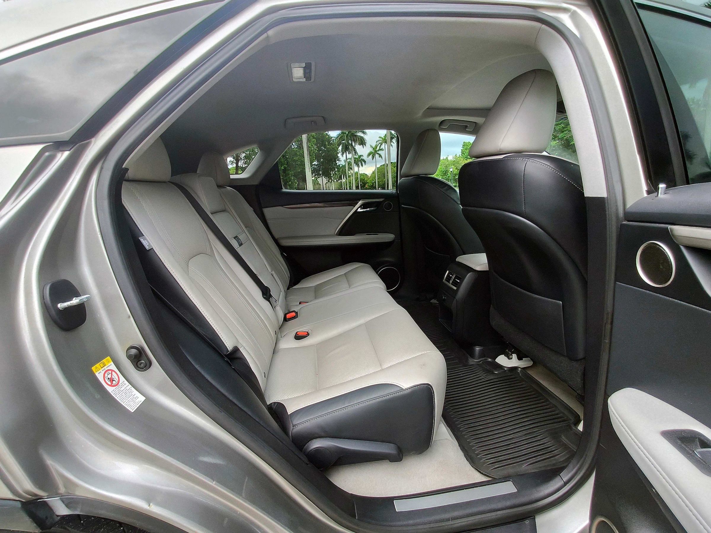 Used 2019 Lexus RX 350 AWD w/ Navigation Package image 37