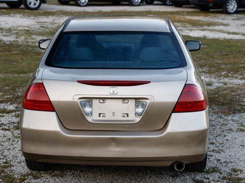 Used 2006 Honda Accord LX image 9